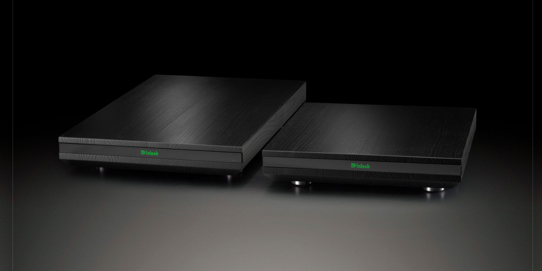 McIntosh lanceert speciale stands voor zijn krachtigste versterkers